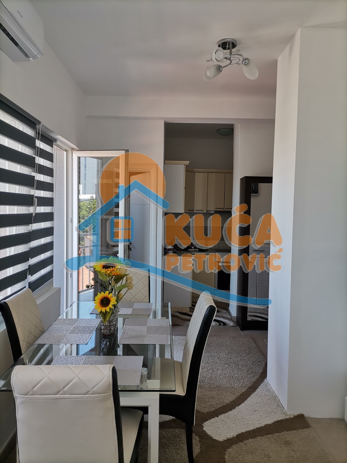 Jednosoban stan, 28 m2, Centar, Sinđelićev trg ID: i-06335 5