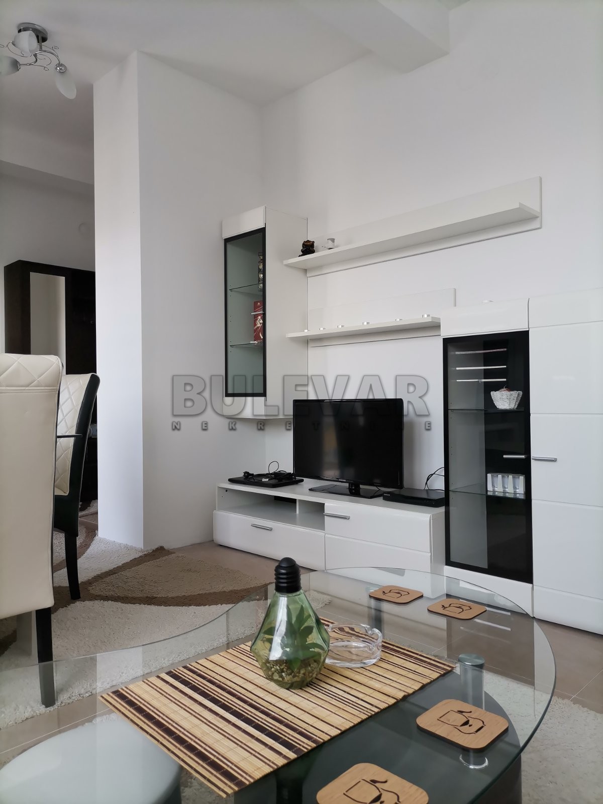 Jednosoban stan, 28 m2, Centar, Sinđelićev trg ID: i-06335 3