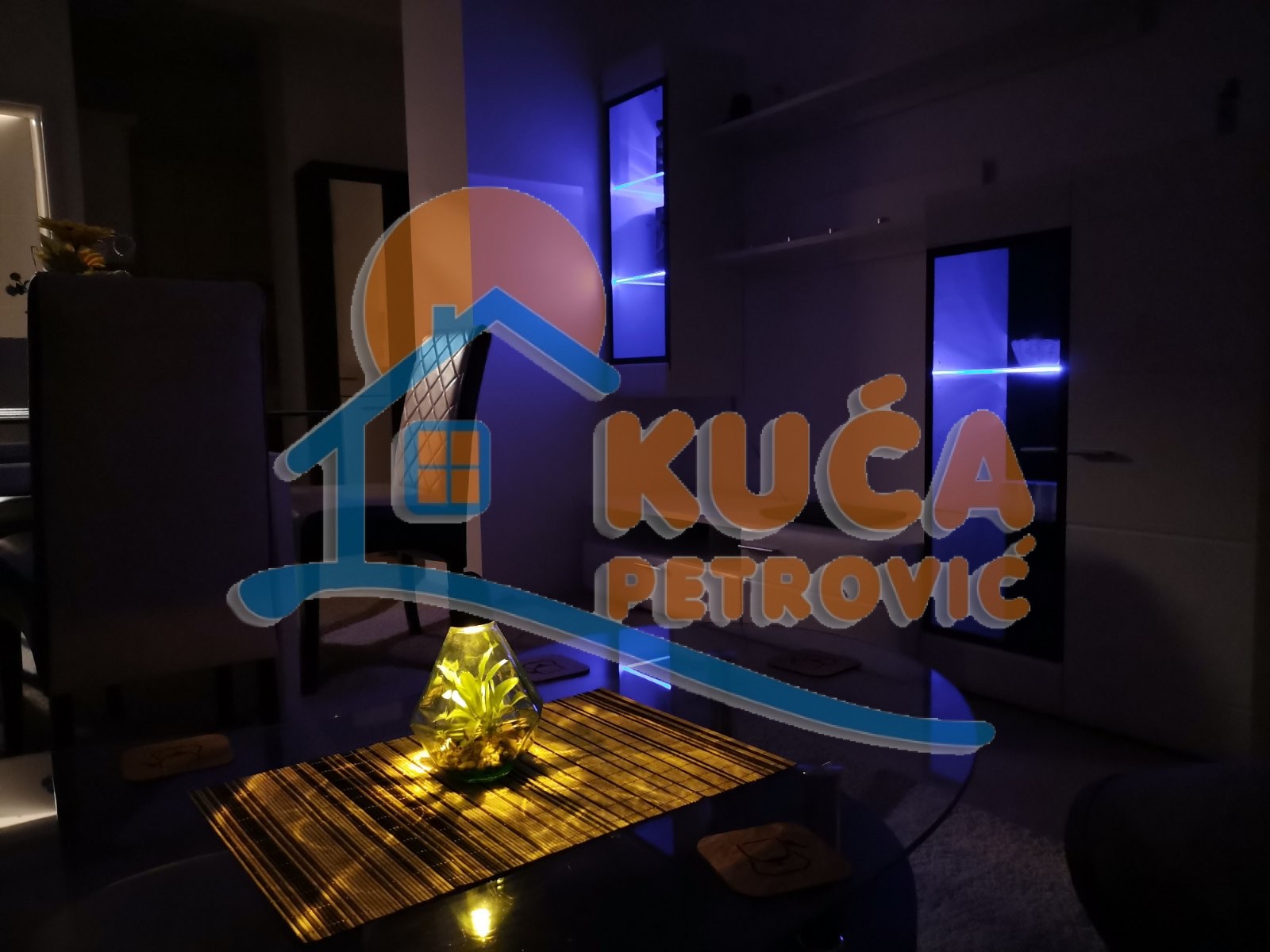 Jednosoban stan, 28 m2, Centar, Sinđelićev trg ID: i-06335 7