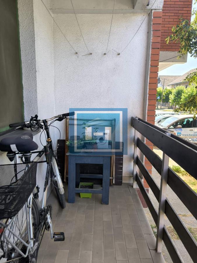 TOP PONUDA U ĆUPRIJI-TROSOBAN STAN U VISOKOM PRIZEMLJU! 12