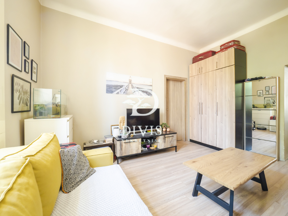 Renoviran 3 0 stan  Borislava Pekića  Vračar  61m2 5