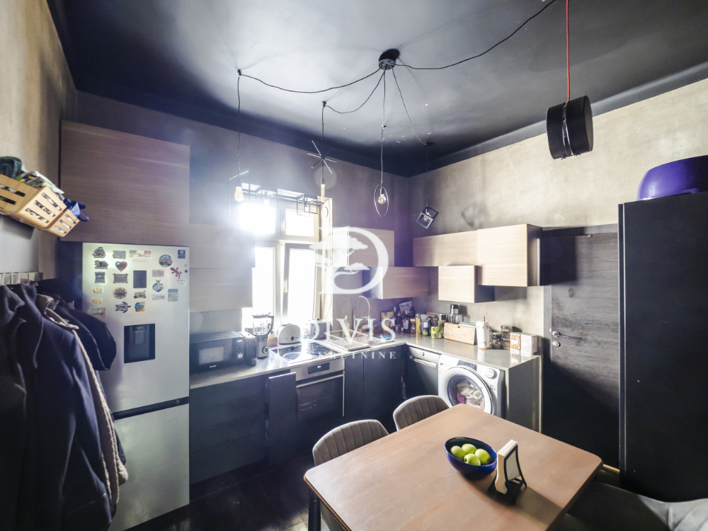 Renoviran 3 0 stan  Borislava Pekića  Vračar  61m2 2