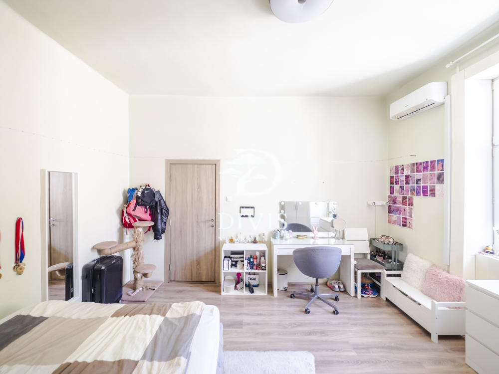 Renoviran 3 0 stan  Borislava Pekića  Vračar  61m2 3