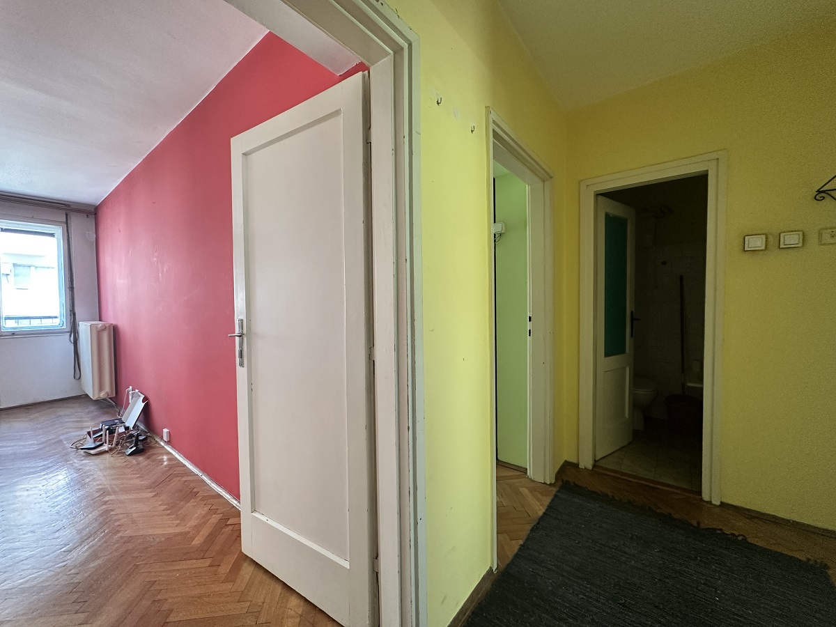 Prodajemo odličan stan 2 5 stan  Sarajevska  kod Skyline a  60m2 3