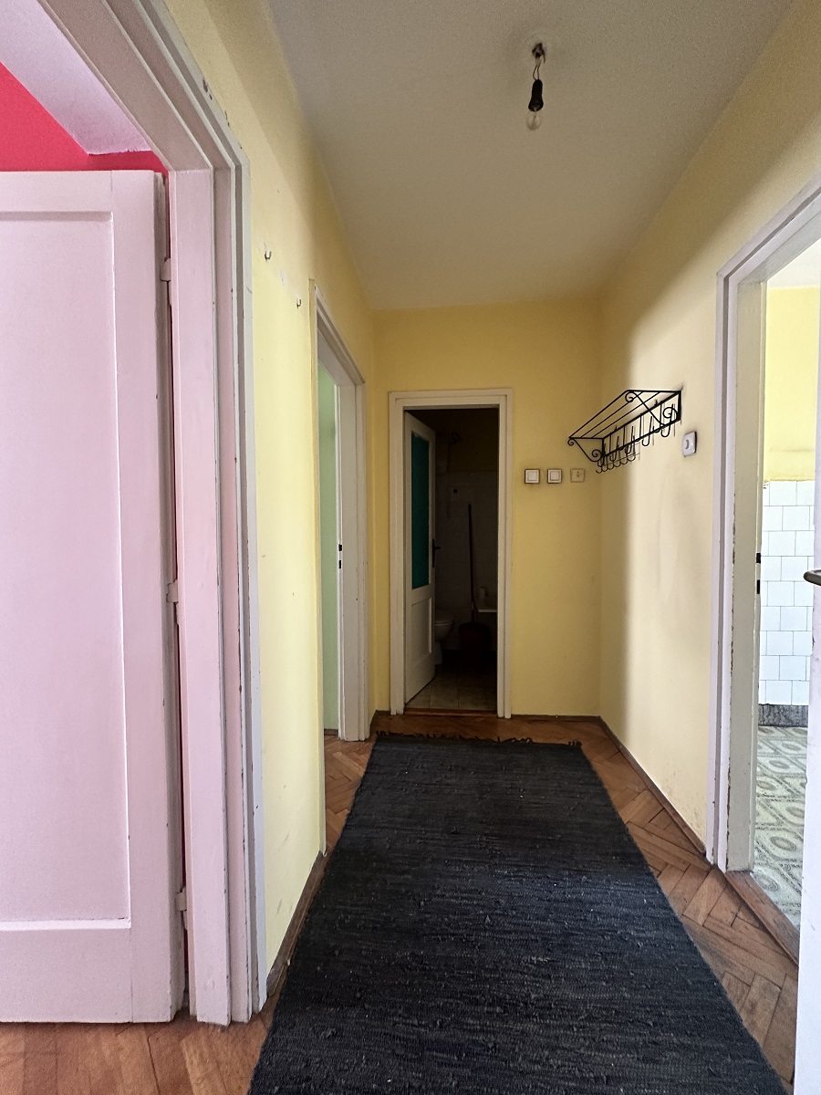 Prodajemo odličan stan 2 5 stan  Sarajevska  kod Skyline a  60m2 4