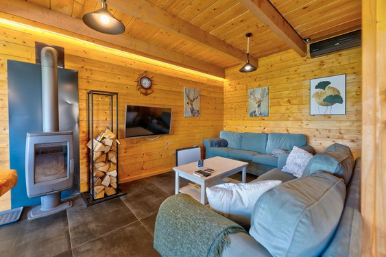 Prodajem kucu posao na Zlatiboru 3 0 LUX 90m2 4