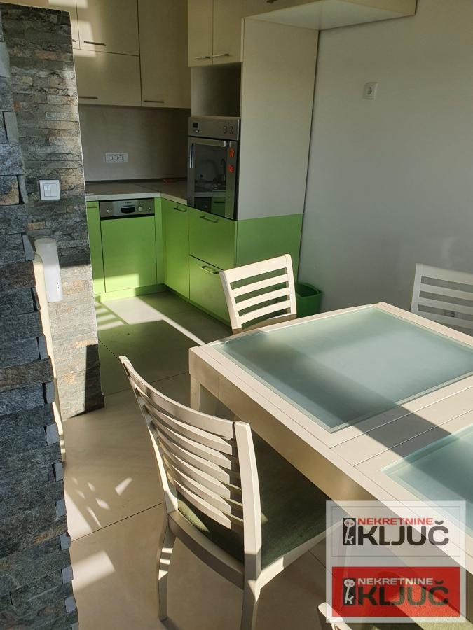 KOD BETANIJE, 119m2, Šestosoban, Retko na Tržištu 2