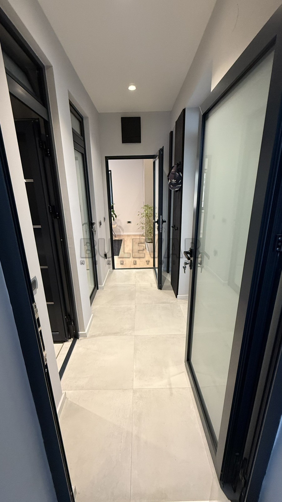 Lokal, 70 m2, Duvanište, Radoja Dakića ID: i-014239 8