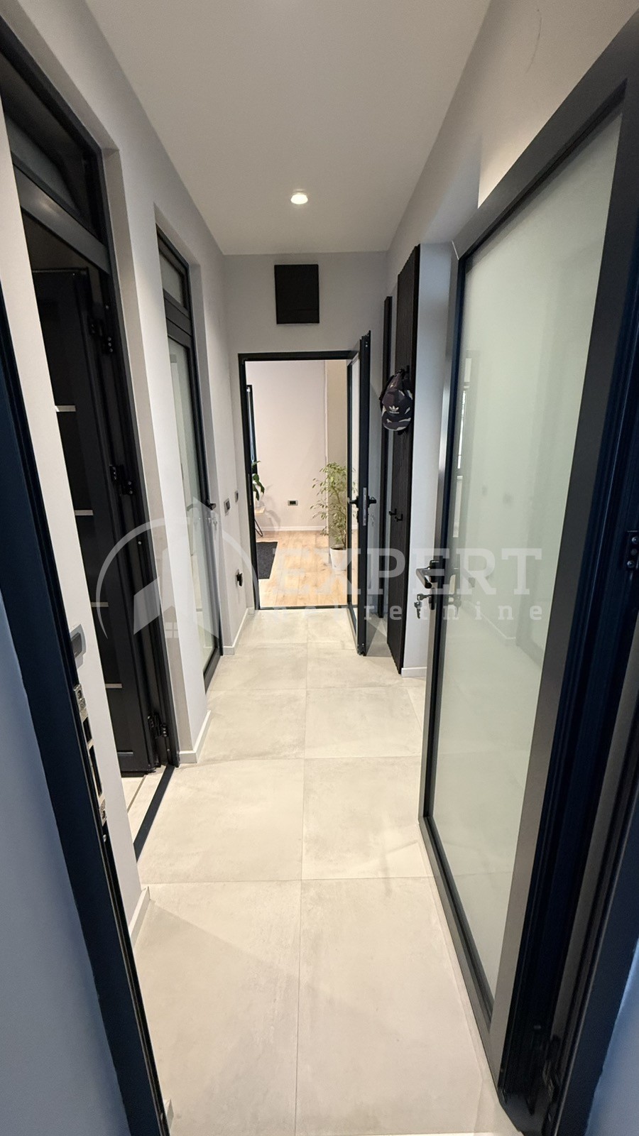 Lokal, 70 m2, Duvanište, Radoja Dakića ID: i-014239 8