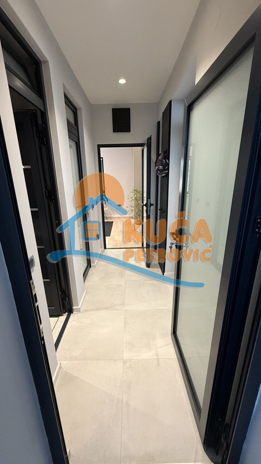 Lokal, 70 m2, Duvanište, Radoja Dakića ID: i-014239 8