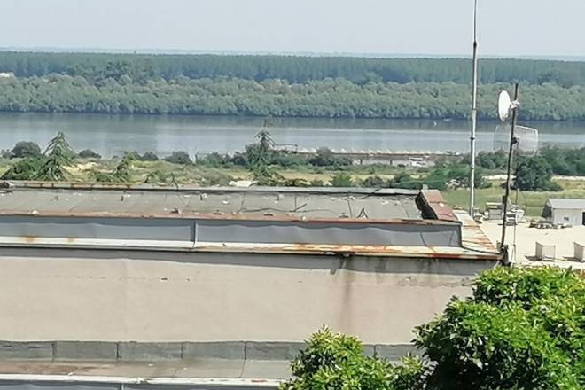 Prodajemo 2 0 stan sa pogledom na Dunav  Karaburma 5