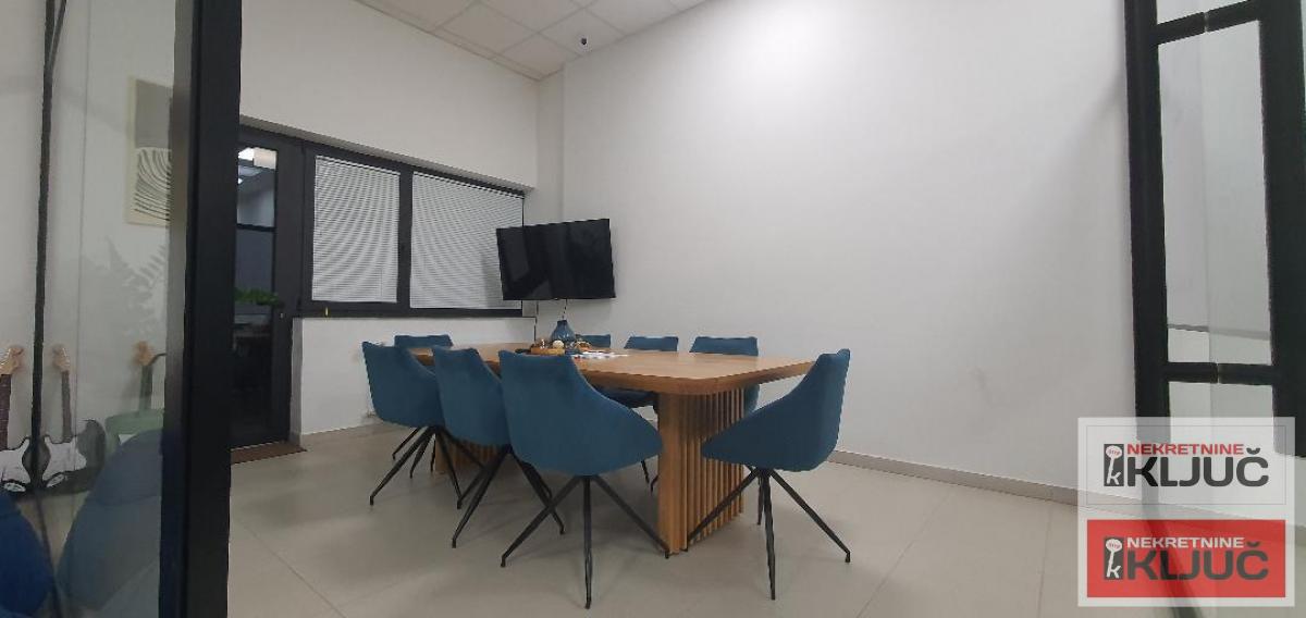 TELEP IZDAJE SE OPREMLJEN VIŠENAMENSKI POSLOVNI PROSTOR 8