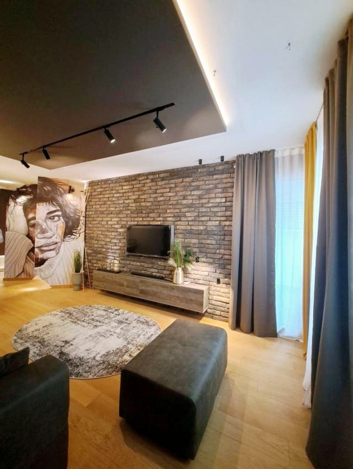 Izdavanje Zepterra Dvosoban lux stan  novogradnja  garaza 2