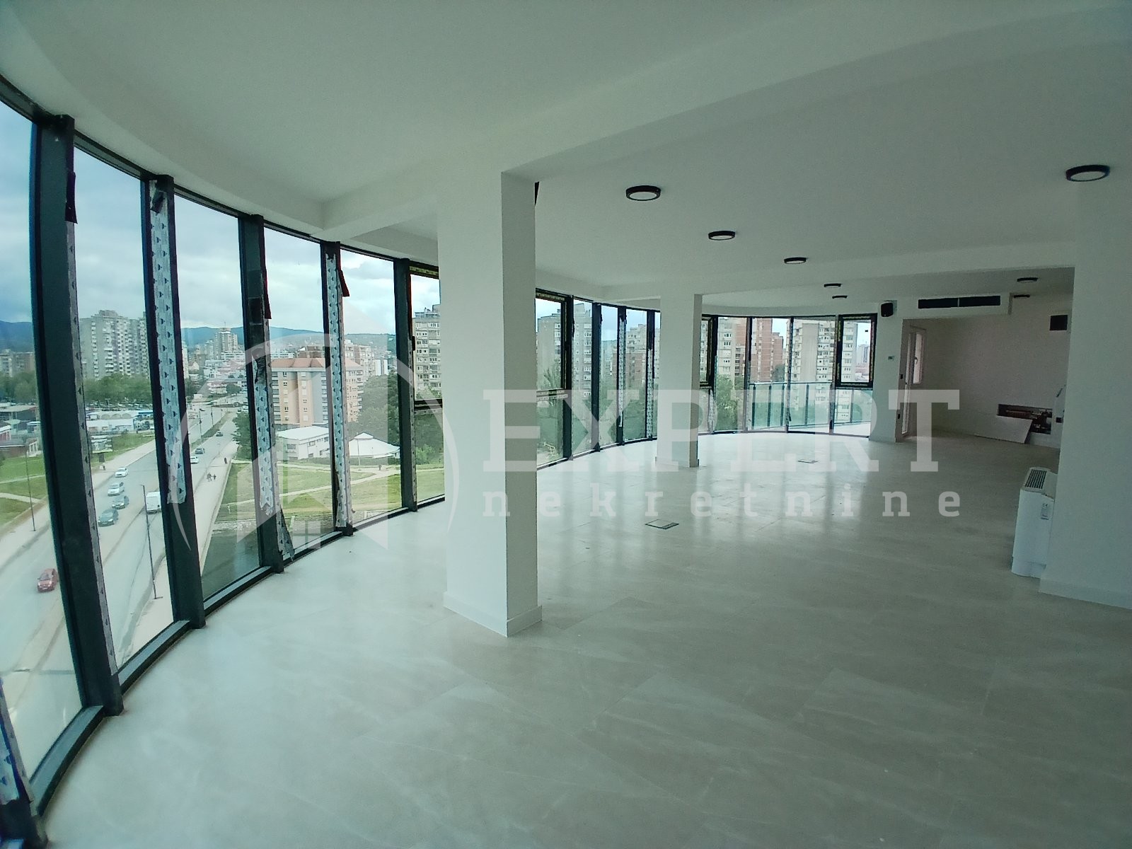 Lokal, 460 m2, Medijana, Pantelejska ID: i-014197 16