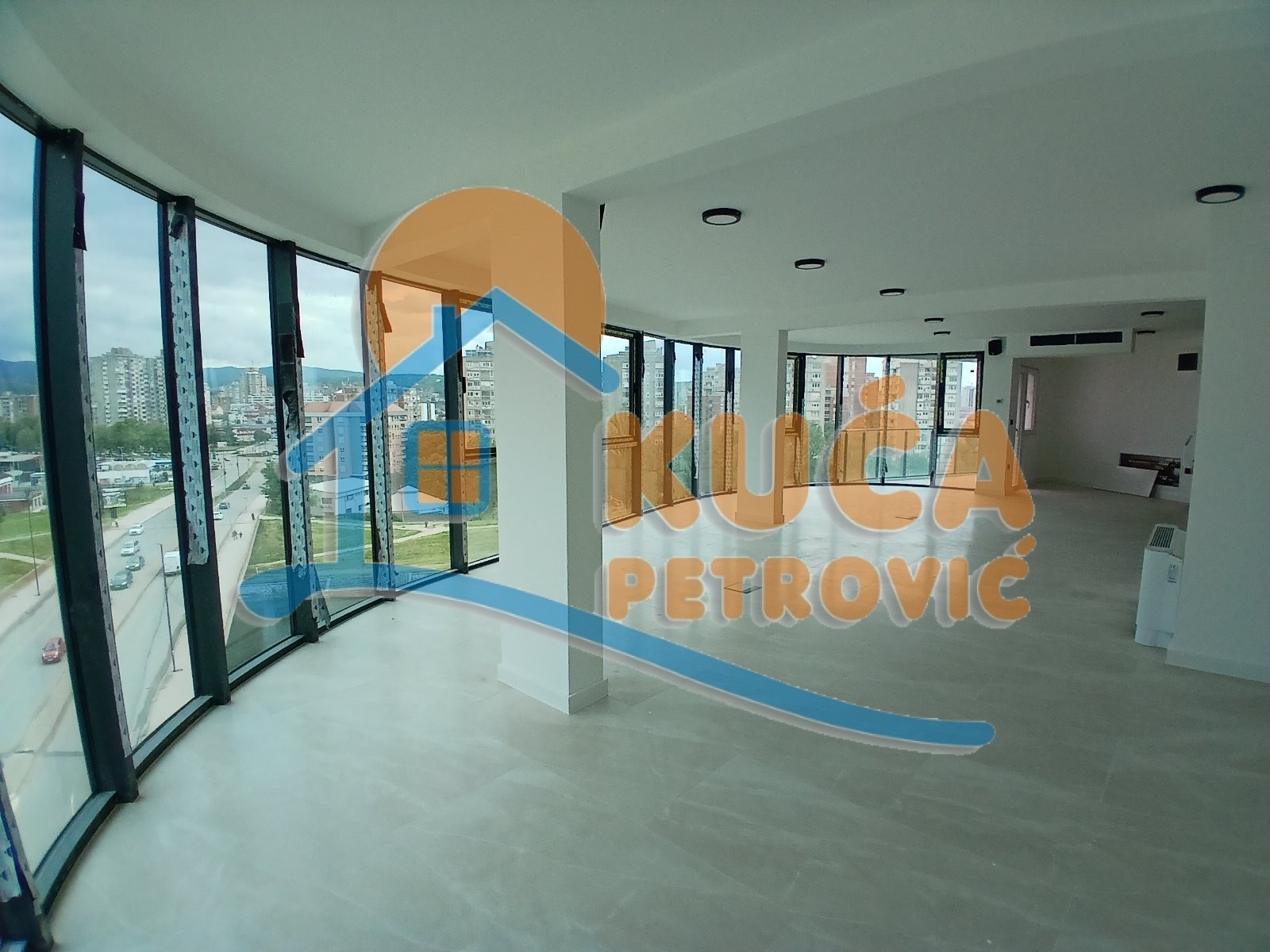 Lokal, 460 m2, Medijana, Pantelejska ID: i-014197 16