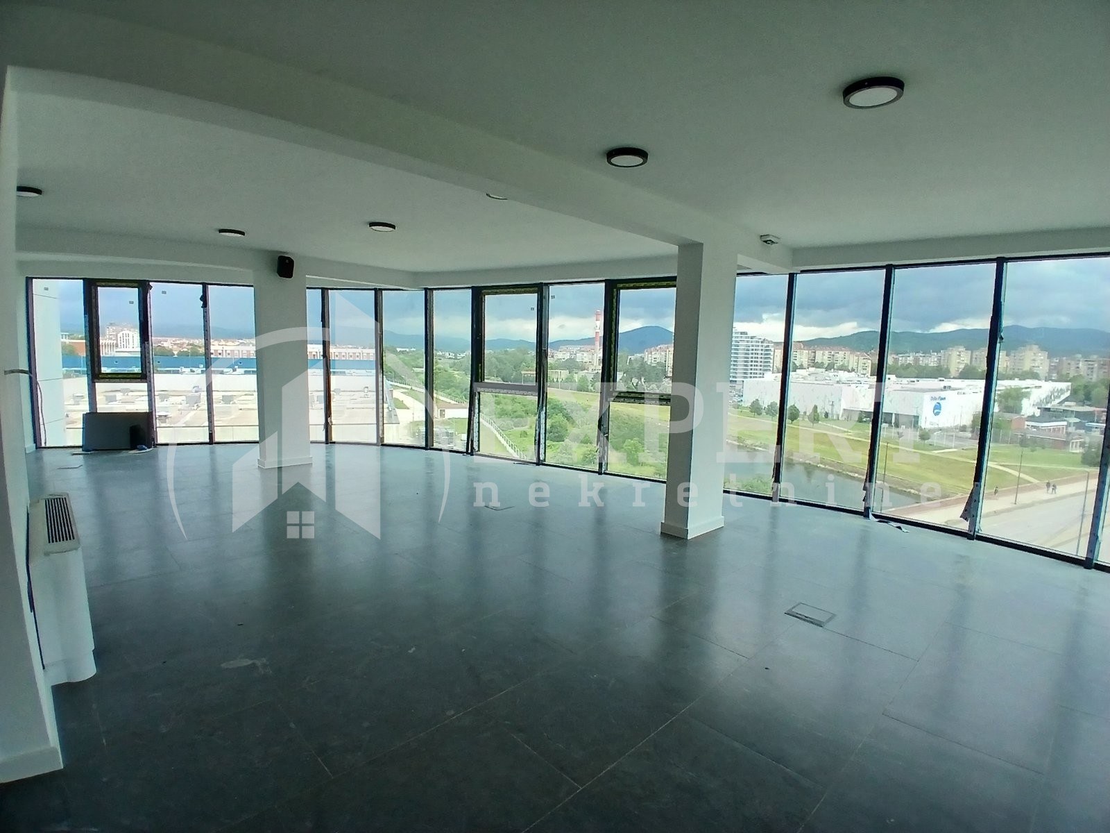 Lokal, 460 m2, Medijana, Pantelejska ID: i-014197 20