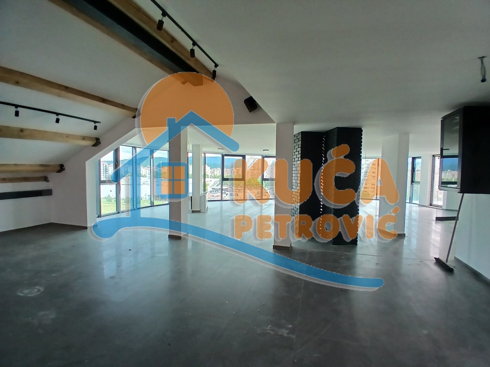 Lokal, 460 m2, Medijana, Pantelejska ID: i-014197 3