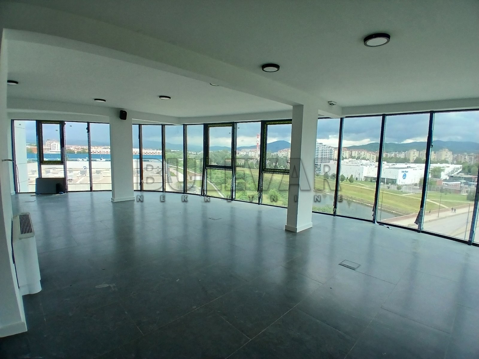 Lokal, 460 m2, Medijana, Pantelejska ID: i-014197 20