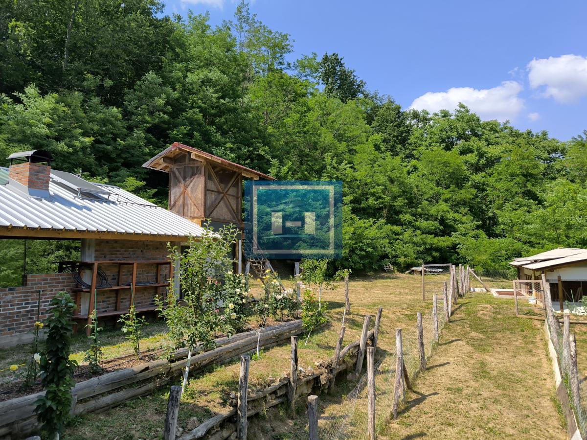 Prodaje se čuveni ugostiteljski objekat 8