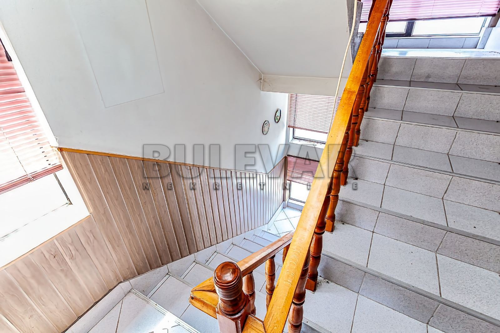 četvorosobna kuća, 160 m2, Crveni krst, Vukadina Stevanovića ID: p-014253 10