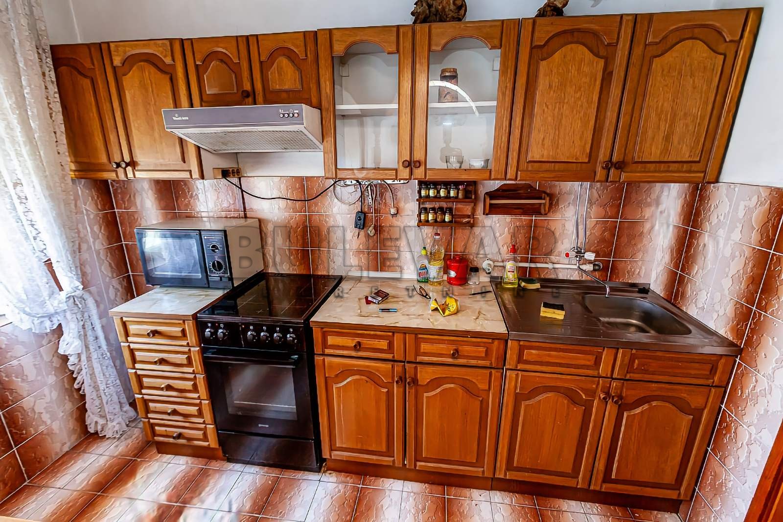 četvorosobna kuća, 160 m2, Crveni krst, Vukadina Stevanovića ID: p-014253 9