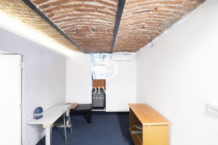 Prodajemo odličan 1 5 stan  33m2  Zmaj Jovina 2