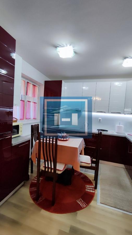 Stan visokog komfora sa garažom u centru grada 12