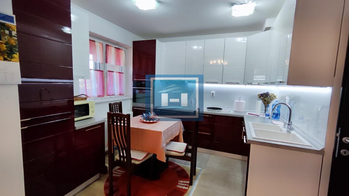 Stan visokog komfora sa garažom u centru grada 7