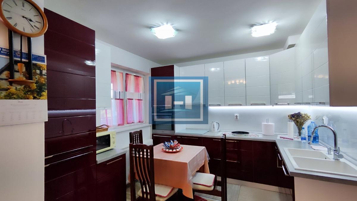 Stan visokog komfora sa garažom u centru grada 9