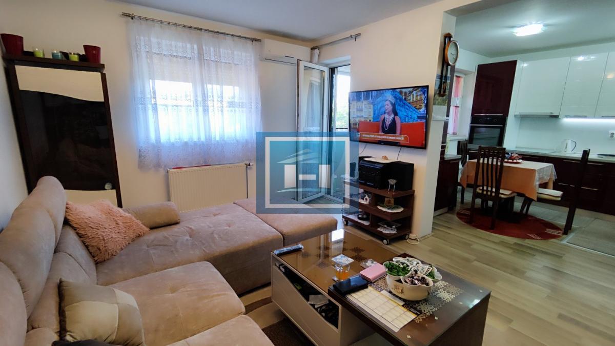 Stan visokog komfora sa garažom u centru grada 3