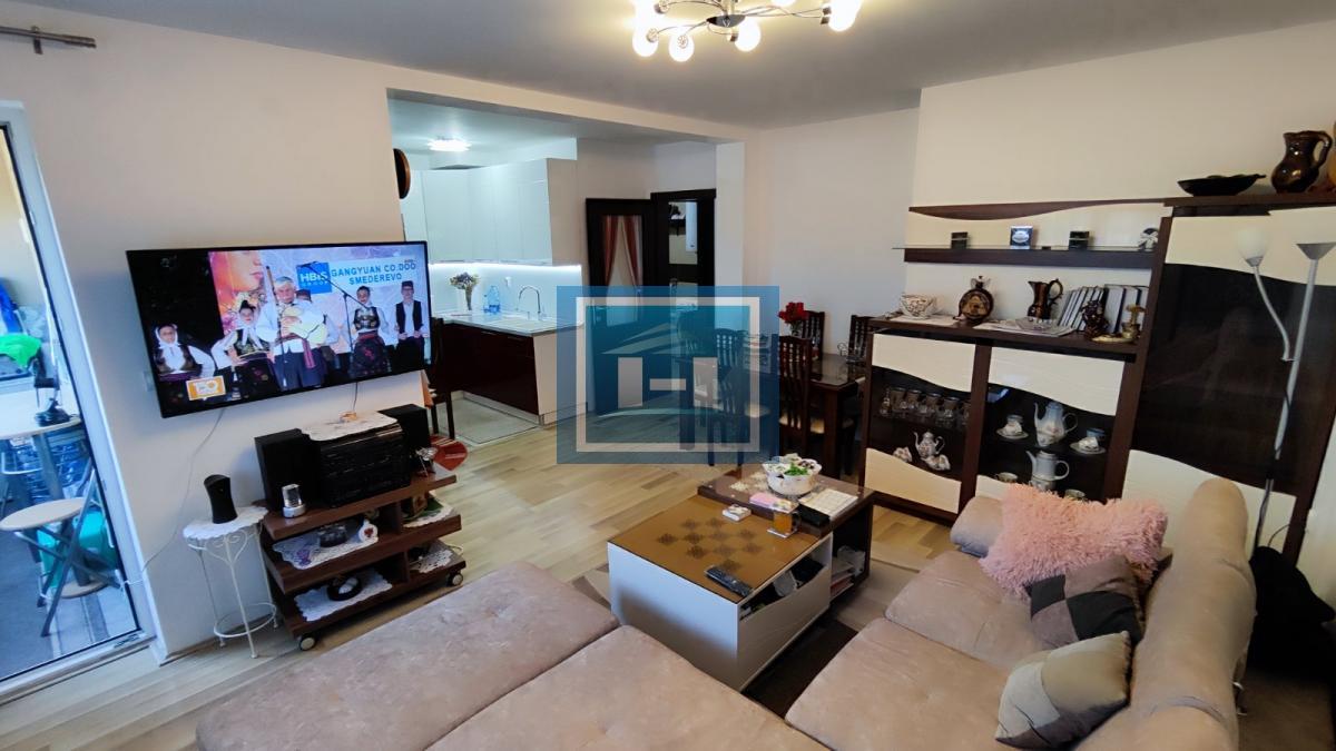 Stan visokog komfora sa garažom u centru grada 24