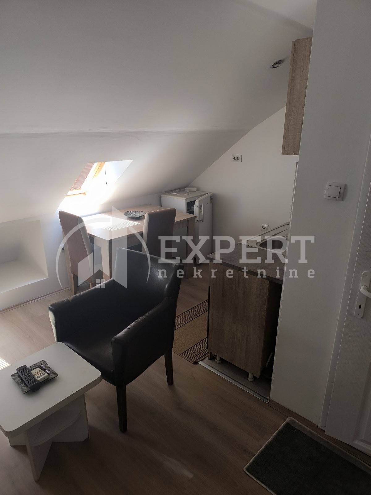 Jednosoban stan, 22 m2, Centar, Nikole Pašića ID: i-014265 3