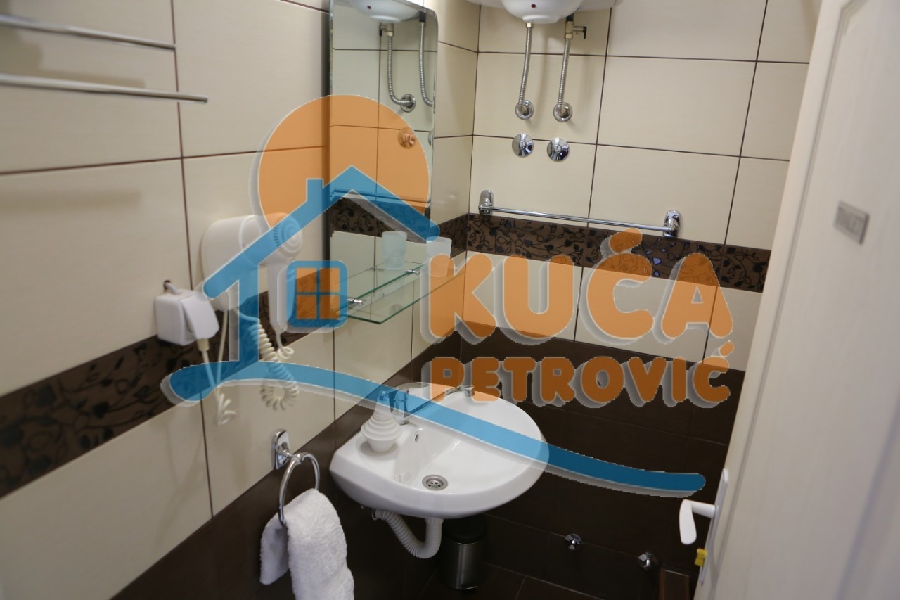 Lokal, 320 m2, Centar, 7. jula ID: i-014260 17