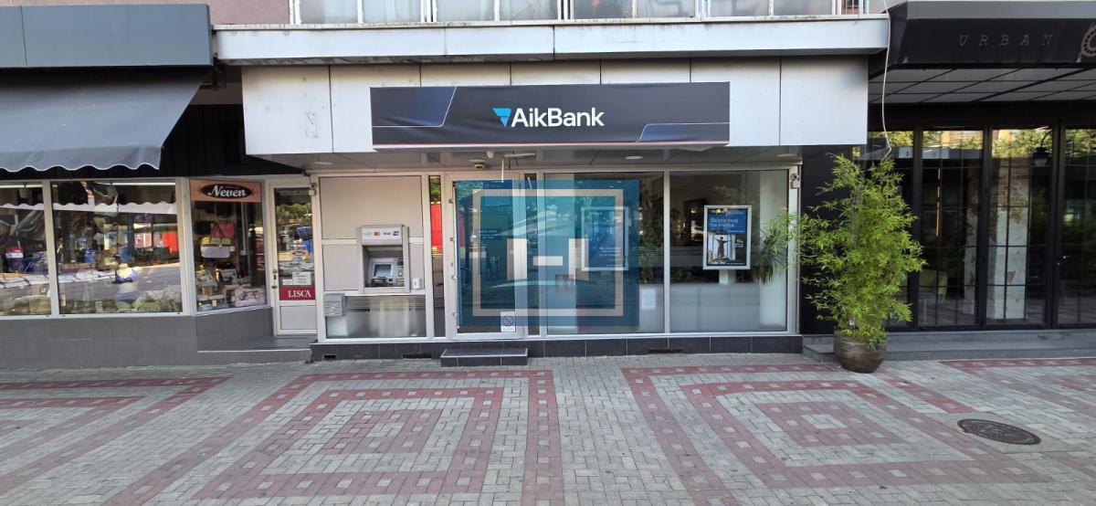 Lokal u centru grada za izdavanje 4