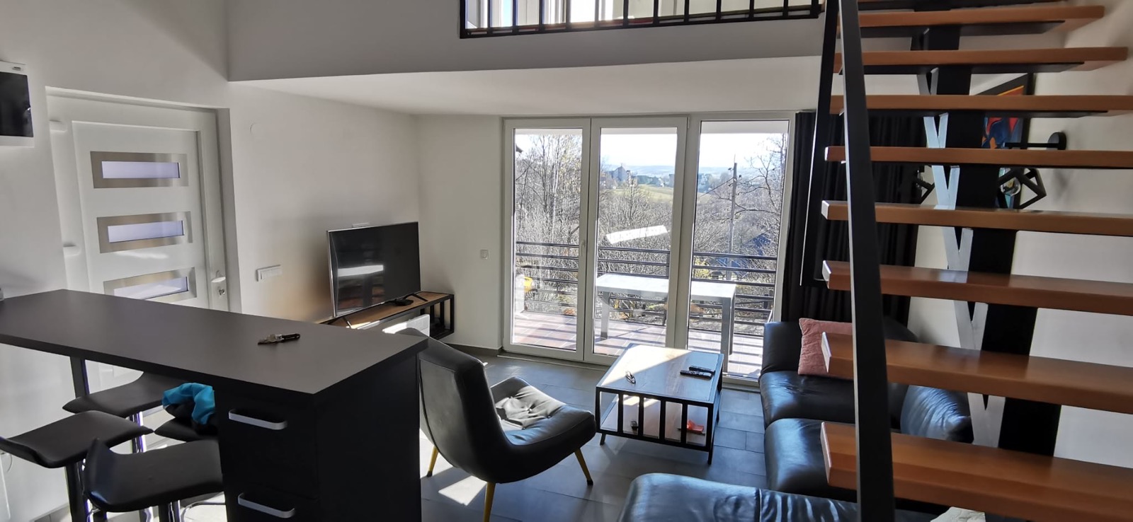 Zlatibor   Moderna kuća sa dodatnom stambenom jedinicom  Zova  plac 600 m²  3