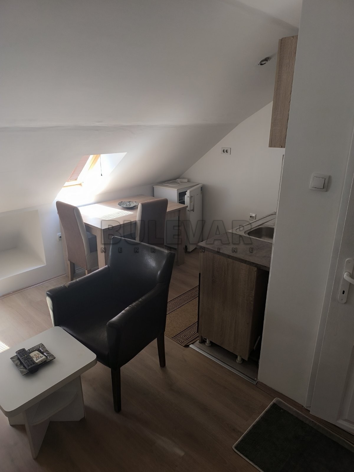 Jednosoban stan, 22 m2, Centar, Nikole Pašića ID: i-014265 3