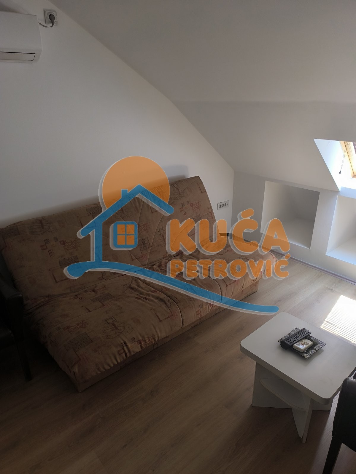 Jednosoban stan, 22 m2, Centar, Nikole Pašića ID: i-014265 2