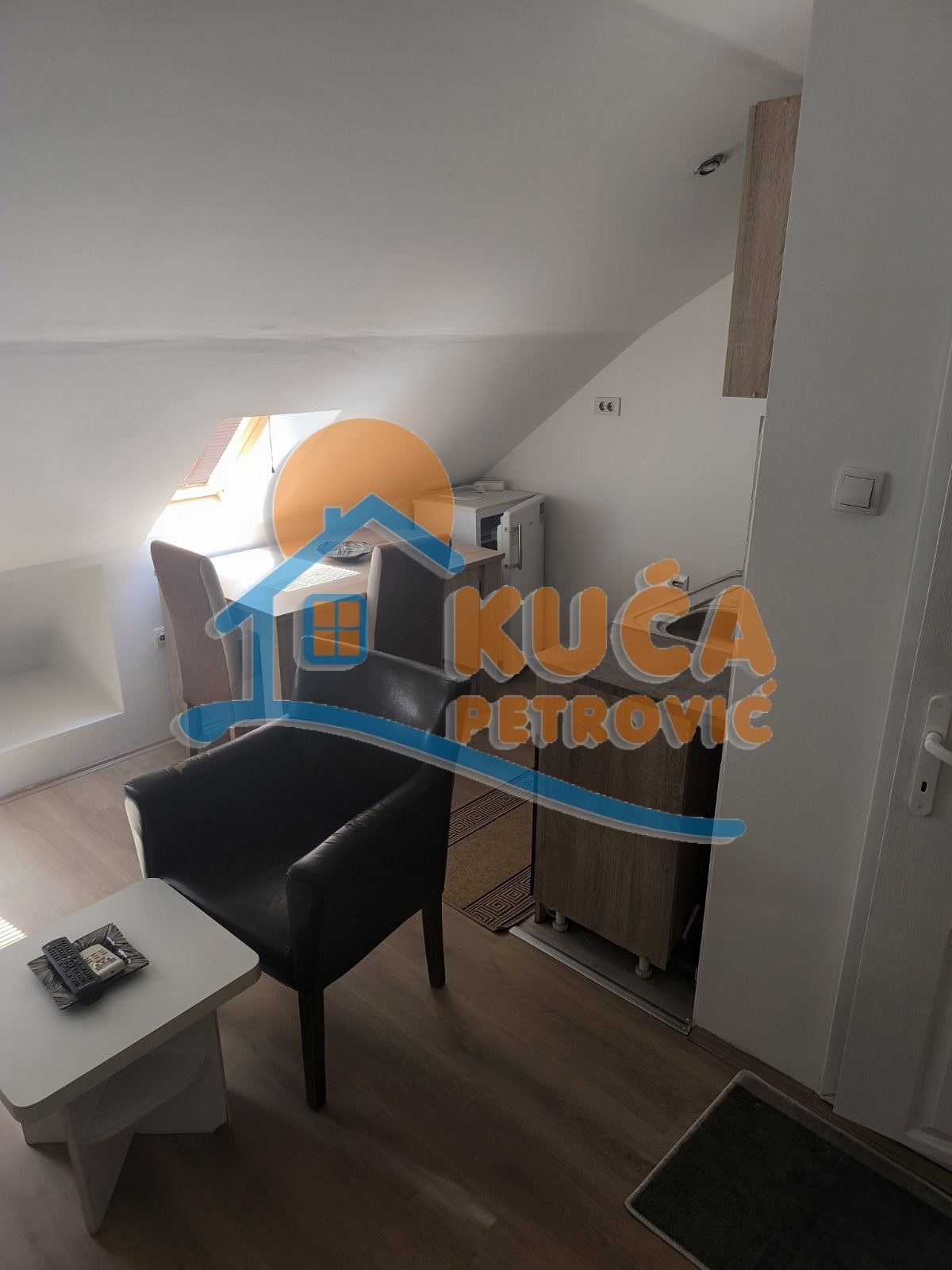 Jednosoban stan, 22 m2, Centar, Nikole Pašića ID: i-014265 3