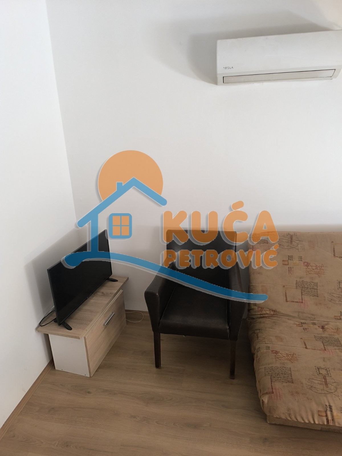 Jednosoban stan, 22 m2, Centar, Nikole Pašića ID: i-014265 1