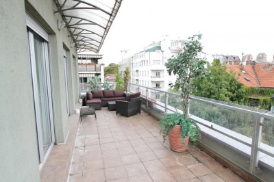 Izdavanje lux Vracar Penthouse   5 0   garaza   terasa 30m2 3