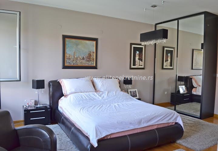 Izdavanje lux Vracar Penthouse   5 0   garaza   terasa 30m2 5