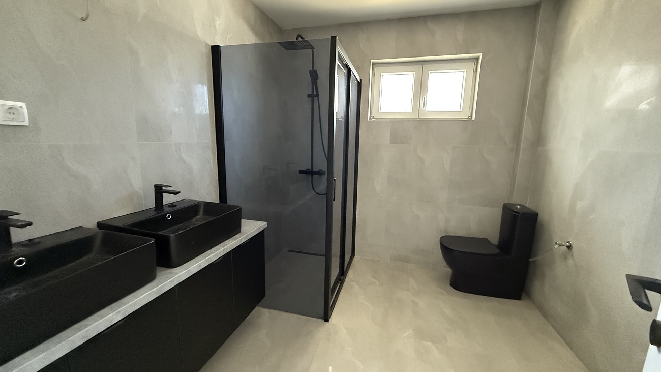 Sopot uknjižena kuća sa bazenom  136m2  10a placa 3