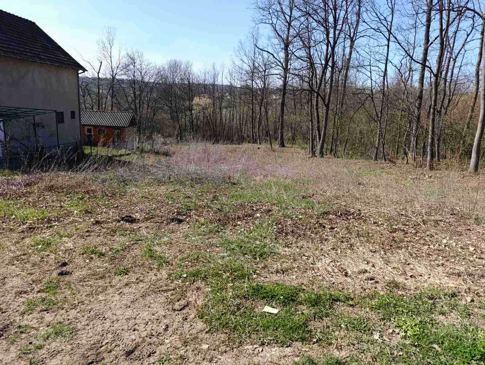 Prodajem zemljiste u Vrbovnu Lazarevac 1