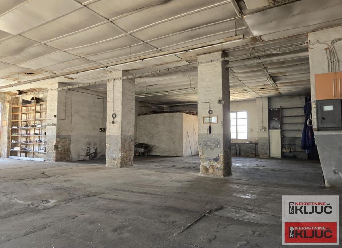 FUTOG IZDAJE SE HALA ZA MAGACIN ILI LAKU PROIZVODNJU 4