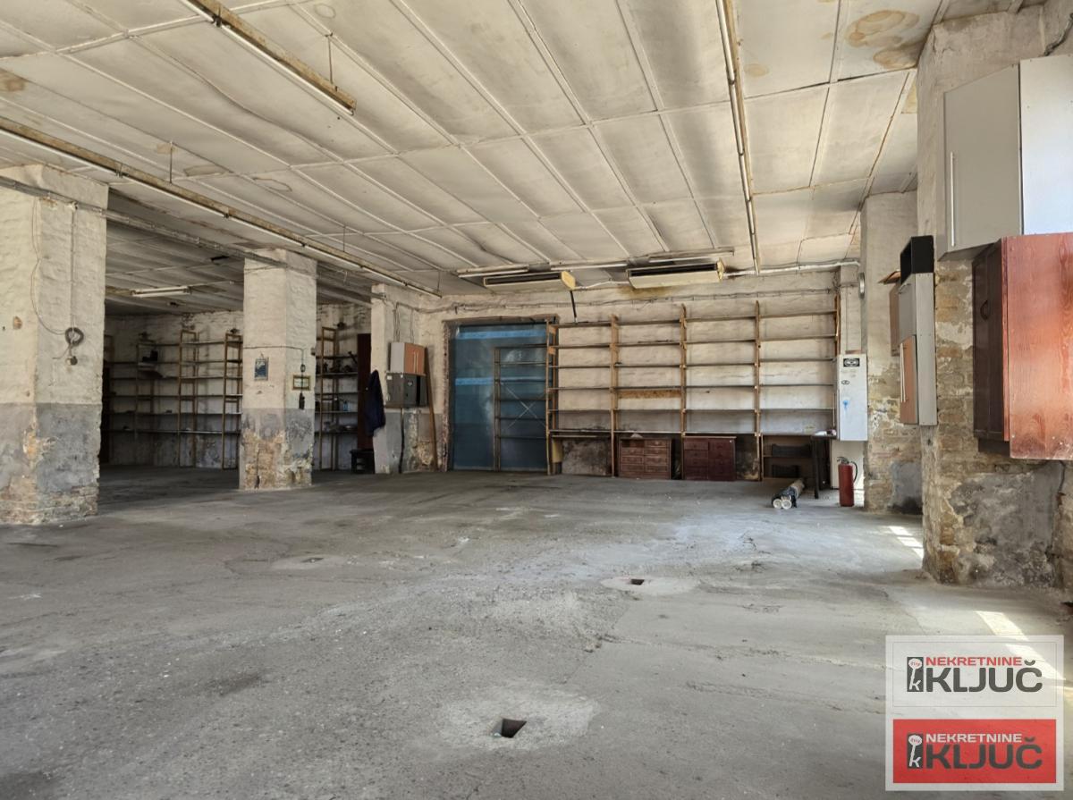 FUTOG IZDAJE SE HALA ZA MAGACIN ILI LAKU PROIZVODNJU 5