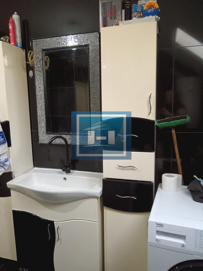 Idealno za preduzetnike – Kuća sa halom i vagom do 60 tona! 30