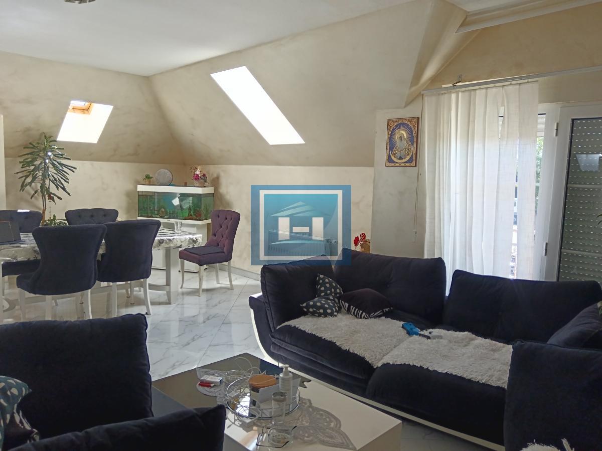 Idealno za preduzetnike – Kuća sa halom i vagom do 60 tona! 19