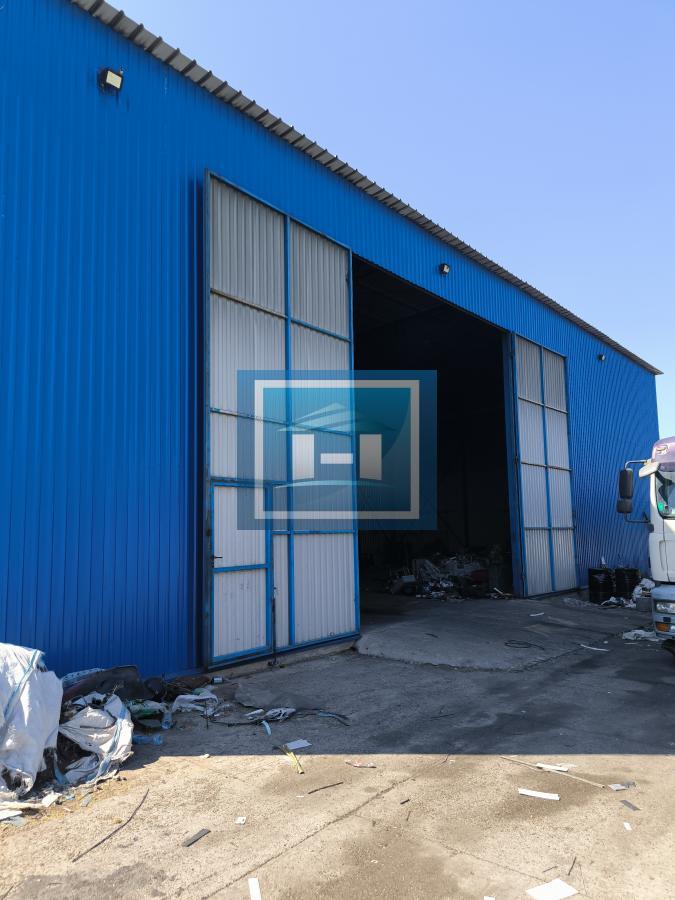 Idealno za preduzetnike – Kuća sa halom i vagom do 60 tona! 4