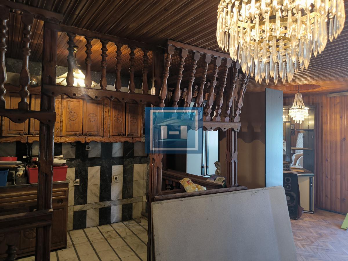 Stambeno-poslovna prilika u srcu Velikog Popovića – INVESTICIJA KOJA SE ODMAH ISPLAĆUJE! 10