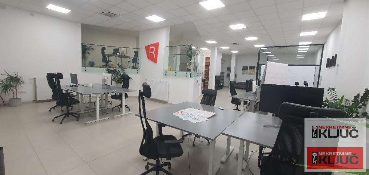 TELEP IZDAJE SE MODERNO OPREMLJEN POSLOVNI PROSTOR SA 3 PARKING MESTA 3